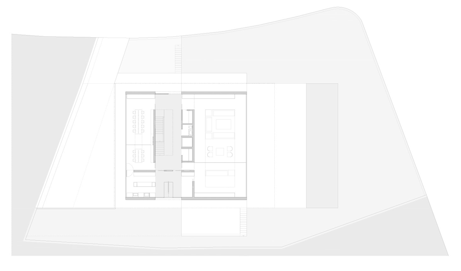 Aluminium House in Madrid by Fran Silvestre Arquitectos