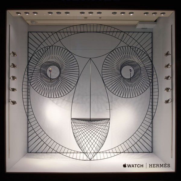 Shop window installation designed by Gamfratesi for Apple Watch Hermès