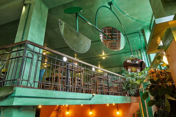 Bar Botanique in Amsterdam by Studio Modijefsky is filled with tropical plants
