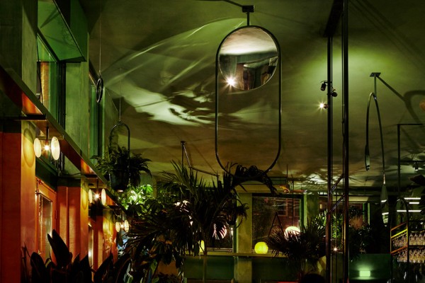 Bar Botanique in Amsterdam by Studio Modijefsky is filled with tropical plants