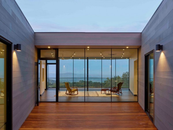 Box on a Rock by Schwartz & Architecture