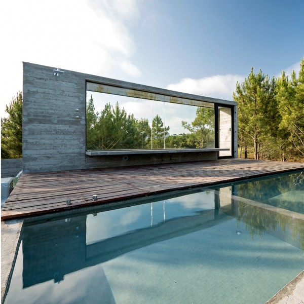 10 of the best rooftop swimming pools on Dezeen