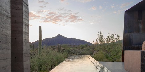 Desert Courtyard House by Wendell Burnette Architects