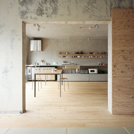 dezeen_Setagaya-Flat-by-Naruse-Inokuma-Architects_05