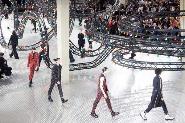 Dior Homme summer 2017 catwalk set by Villa Eugenie