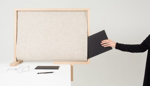 Pierre-Emmanuel Vandeputte designs desk divider for isolation