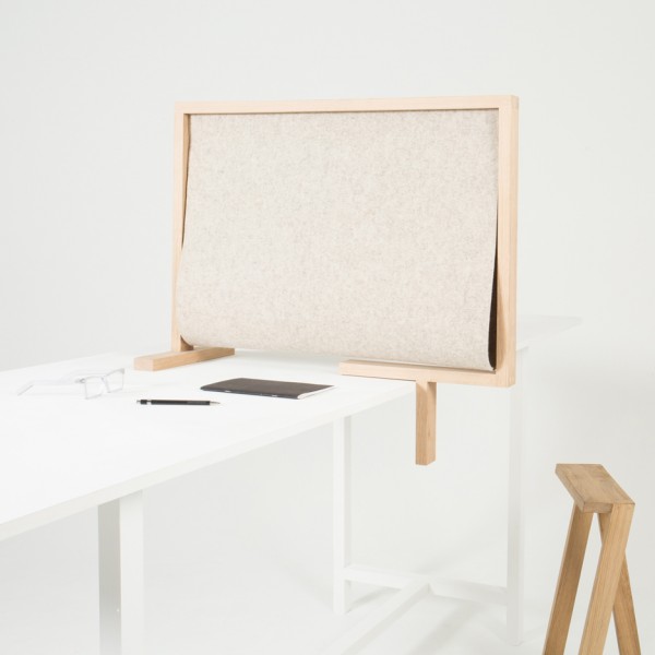 Pierre-Emmanuel Vandeputte designs desk divider for isolation