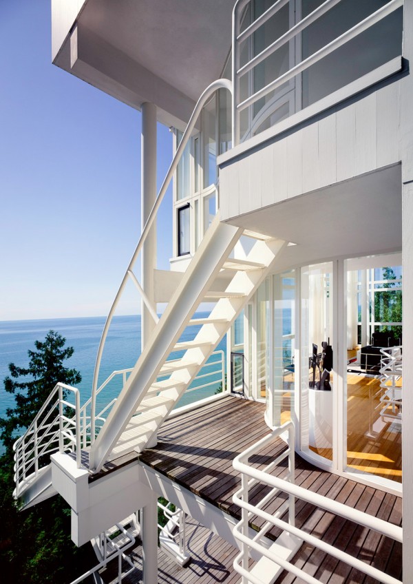 Douglas House by Richard Meier and Partners