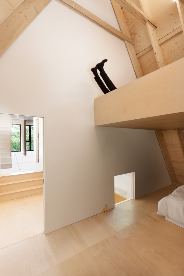 fahouse-jean-verville_dezeen_936_16