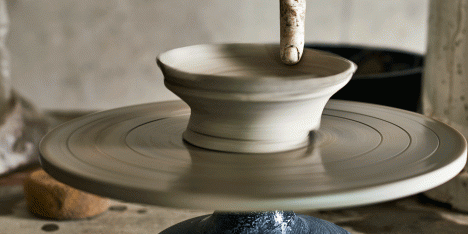 humanMADE, a robotic potter designed by 2016 Central Saint Martins graduate Charlotte Nordmoen