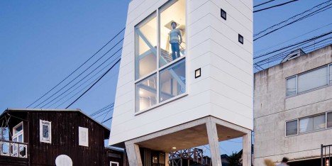 Archipelago of the house in Japan