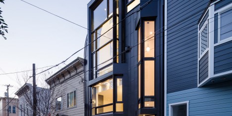 Stephen Phillips clads modern San Francisco townhouse in black zinc
