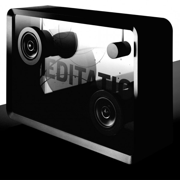 Lyric speaker syncs its display to the words of each song