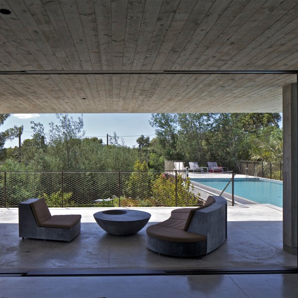 10 of the best rooftop swimming pools on Dezeen