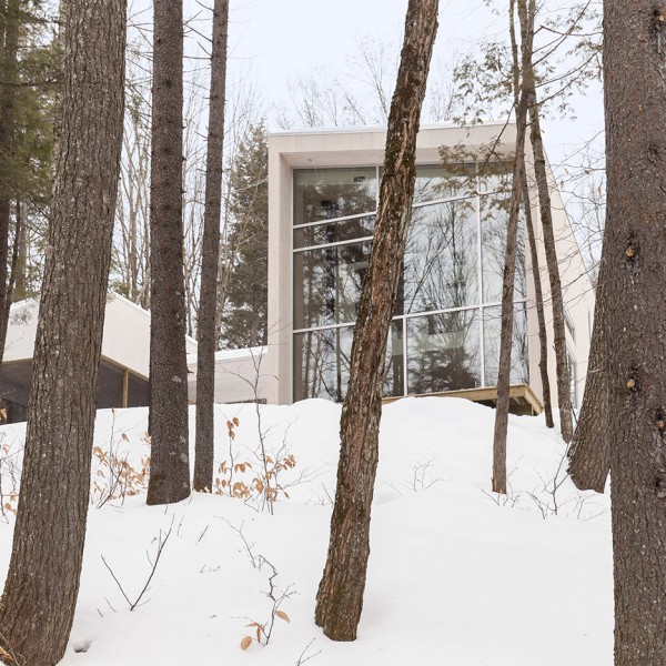 Maison Haute by Atelier Pierre Thibault