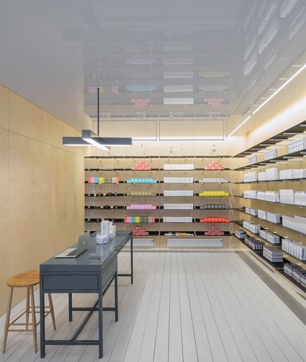 malin+goetz-apothecary-shops-jonathan-tuckey-interior-london_dezeen_936_0