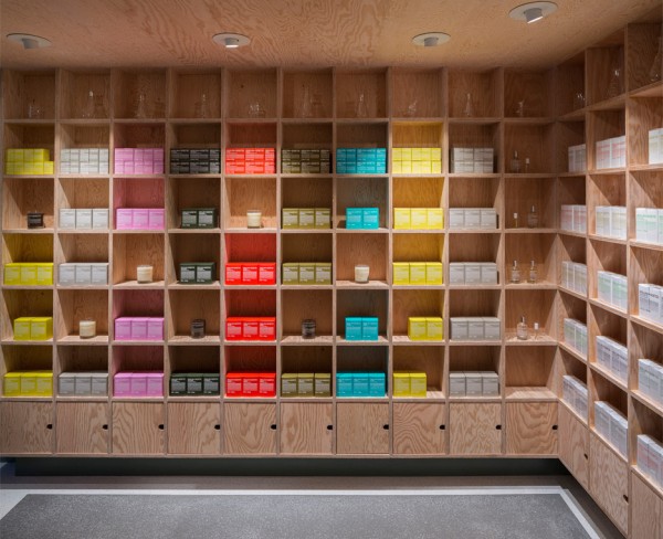 malin+goetz-apothecary-shops-jonathan-tuckey-interior-london_dezeen_936_7
