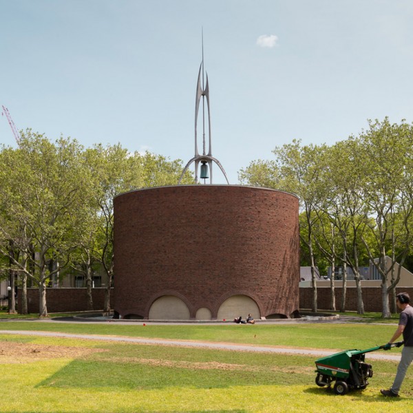 Jim Stephenson photographs Eero Saarinen’s “breathtaking” MIT Chapel