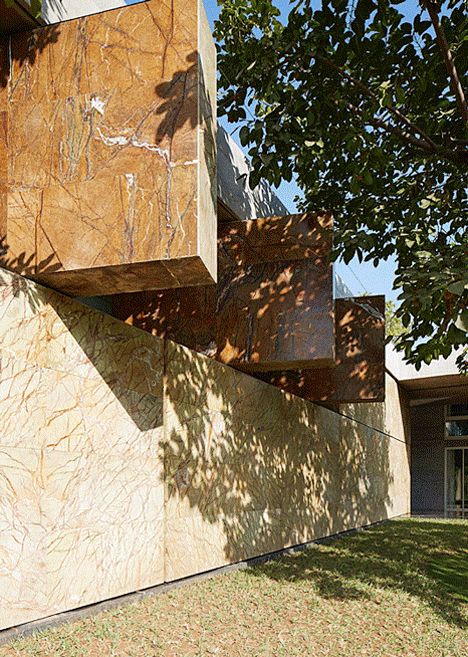 Moving Landscape House with Walls by Matharoo