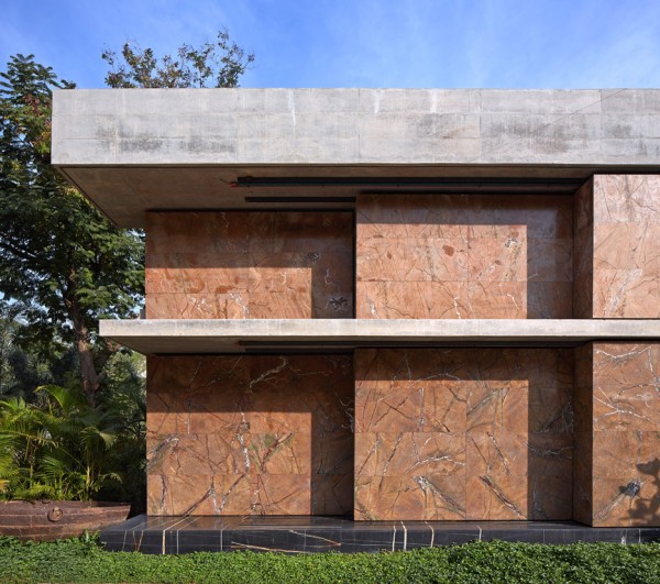 Moving Landscape House with Walls by Matharoo