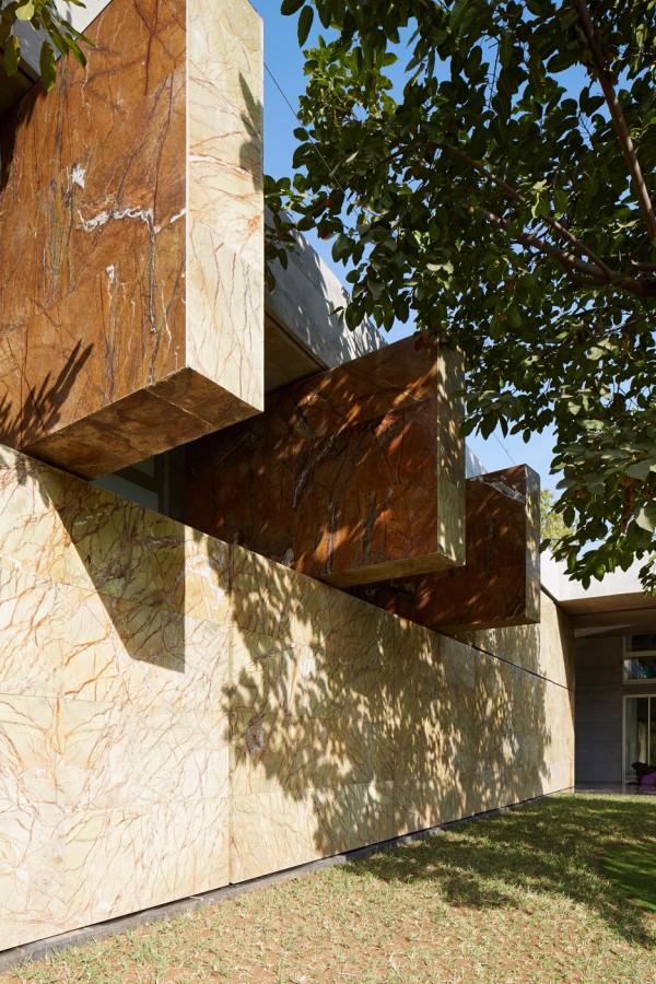 Moving Landscape House with Walls by Matharoo