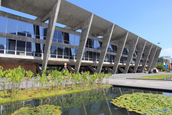Museu de Arte Moderna by Affonzo Eduardo Reidy, 1955