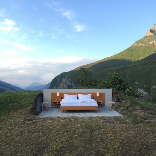Open-air hotel room by Null Stern