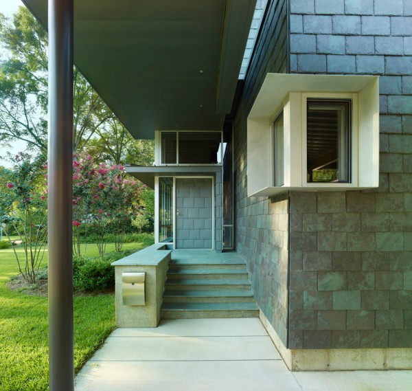 Oak Ridge House by Duvall Decker Architects