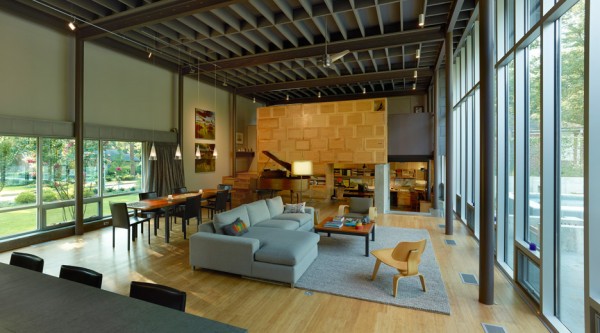 Oak Ridge House by Duvall Decker Architects