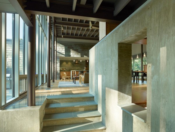 Oak Ridge House by Duvall Decker Architects