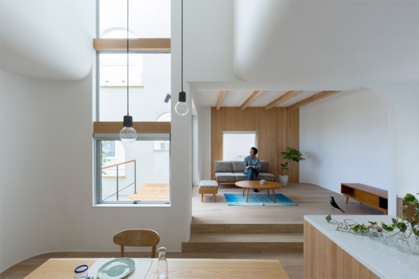 Alts Design Office creates "comfy" Outsu house in Japan