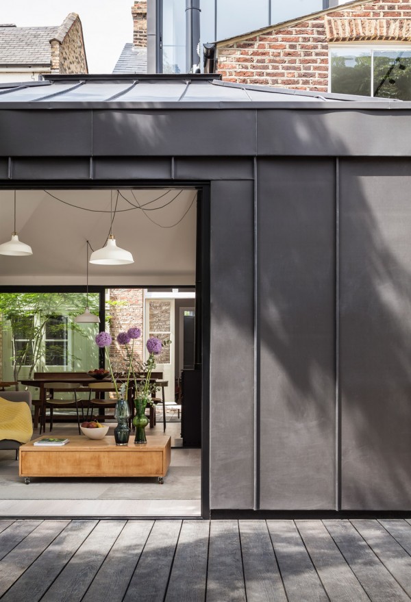 Courtyard House by Kirkwood McCarthy