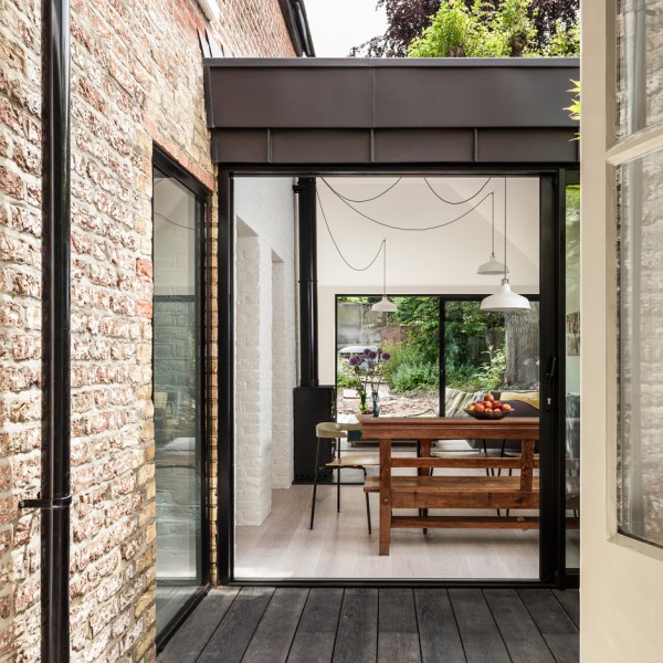 Kirkwood McCarthy adds zinc-clad garden wing to north London house