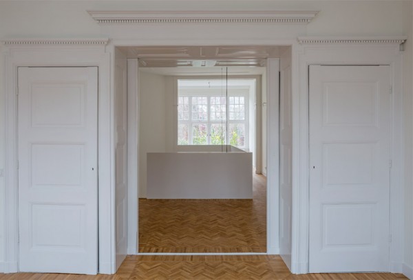 Antonia Reif renovates Dutch townhouse in the Hague