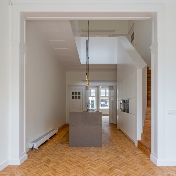 Antonia Reif renovates Dutch townhouse in the Hague