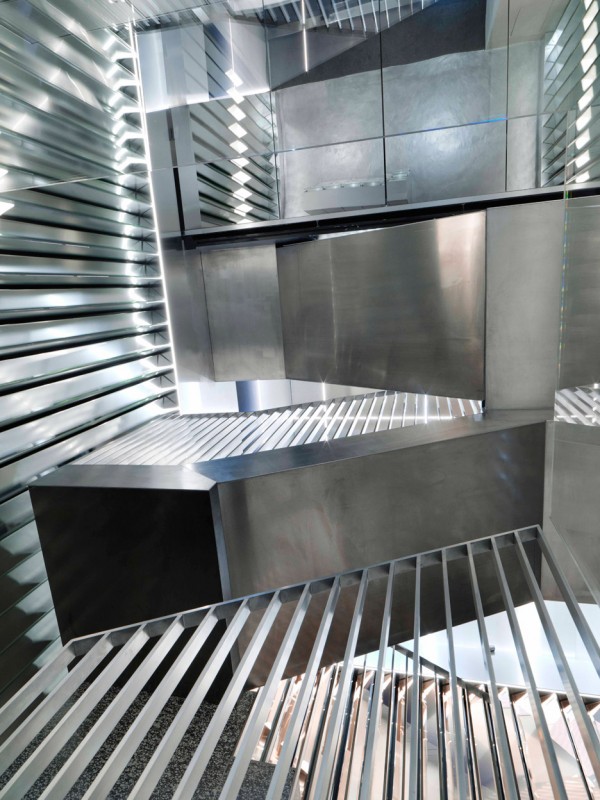 repossi-vendome-OMA_dezeen_936_2