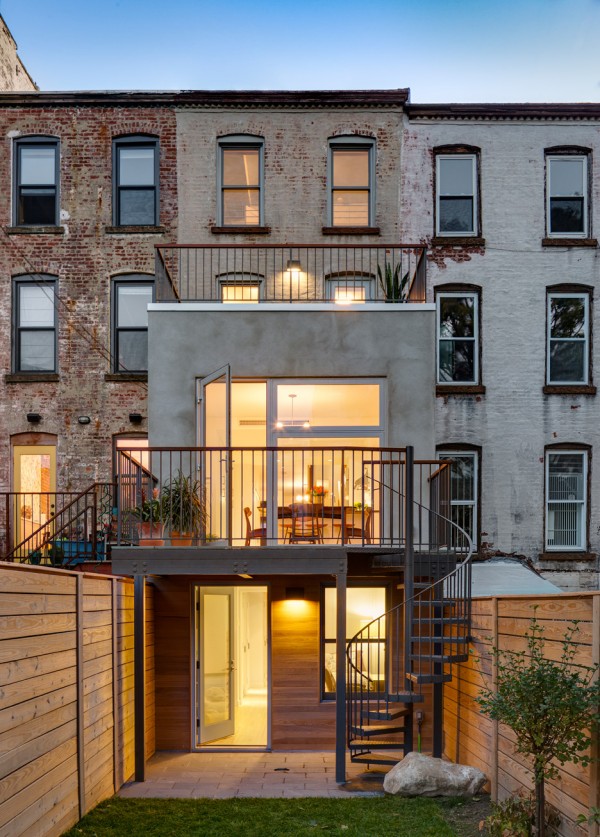 Rowhouse Extension by Barker Freeman