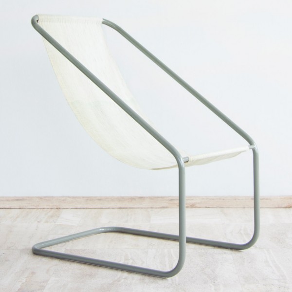 The Sea Me collection by Nienke Hoogvliet uses seaweed as a material