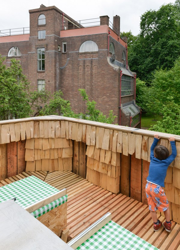 Seminar House Pavilion by Kingston University students and Terunobu Fujimori