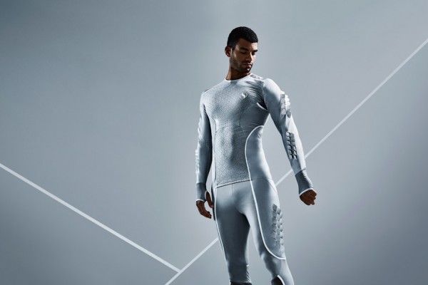 Skynfeel long-jump suit by Pauline van Dongen
