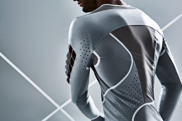 Skynfeel long-jump suit by Pauline van Dongen