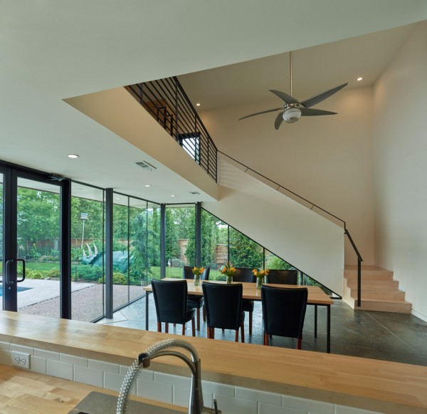 Srygley Pool House by Marlon Blackwell