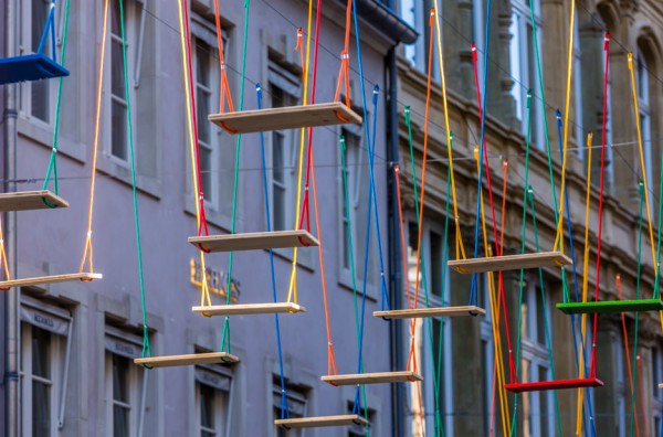 Max Mertens installs 450 swings above a Luxembourg street