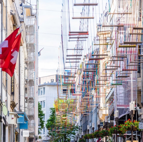 Max Mertens installs 450 swings above a Luxembourg street