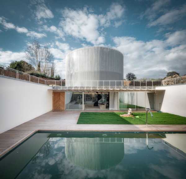 Tobogan House, a family home in Madrid, Spain by Z4Z4 AAA