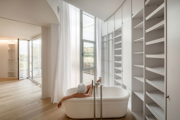 Tobogan House, a family home in Madrid, Spain by Z4Z4 AAA