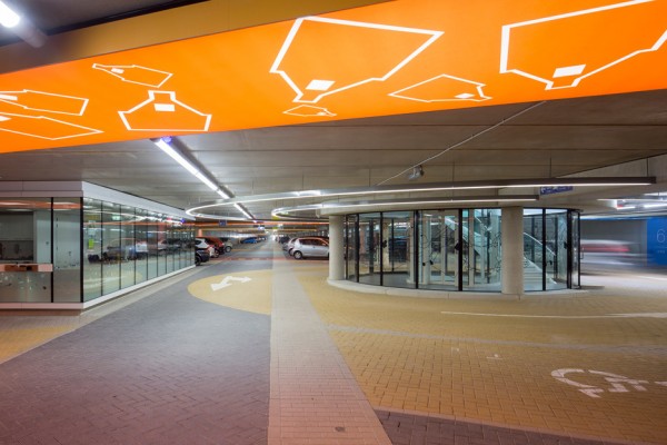 Underground Parking Garage by RoyalHaskoning DHV in Amersfoort