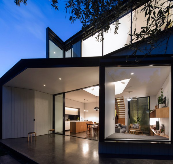unfurled-house-christopher-polly-_dezeen_936_24