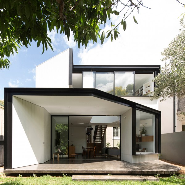 Unfurled House by Christopher Polly Architect