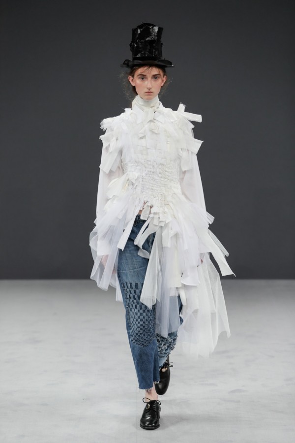 Viktor & Rolf AW16 Collection